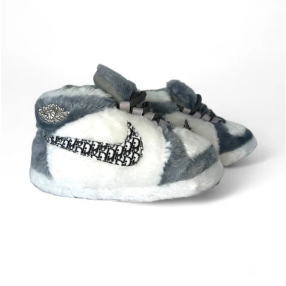Sneaker Slippers, Gray Jordan 1 Dior Big Kids' & Adult. Fits Up To 11.5m - Picture 3 of 5